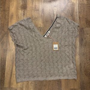 Boden V-Neck Knitted Beach Top
Metallic Stone Metallic Textured Women Top